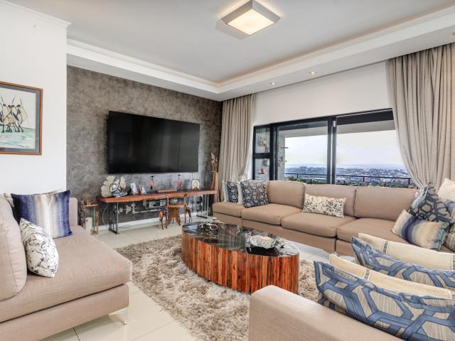 3 Bedroom Apartment / Flat To Rent in Sandton Central