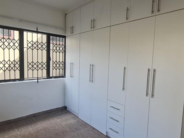 3 Bedroom Apartment / Flat To Rent in Sherwood