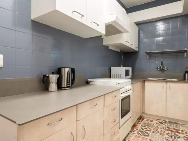 3 bedroom apartment for women for rent in Sant Marti