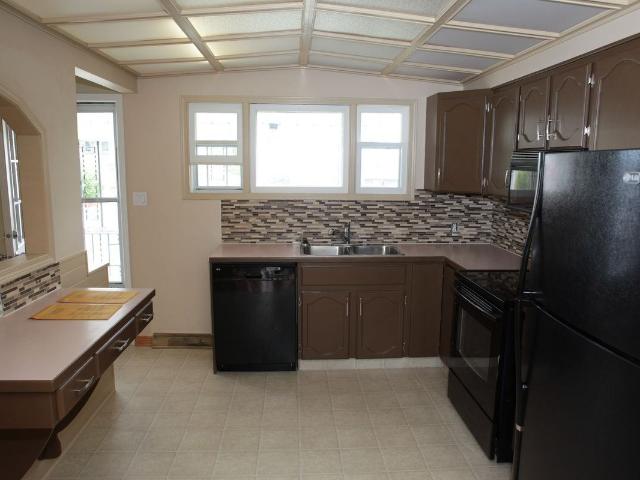 3 Bedroom Apartment for Rent at Renfrew, Calgary, AB T2E None Renfrew