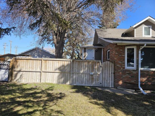 3 Bedroom Apartment for Rent at 16 9 Ave W, Brooks, AB T1R 0N4