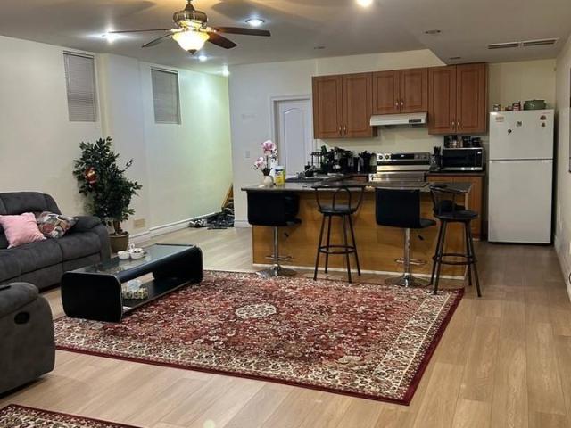 3 Bedroom Apartment for Rent at 116 Leyburn Ave, Richmond Hill, ON L4C 0J6 Westbrook