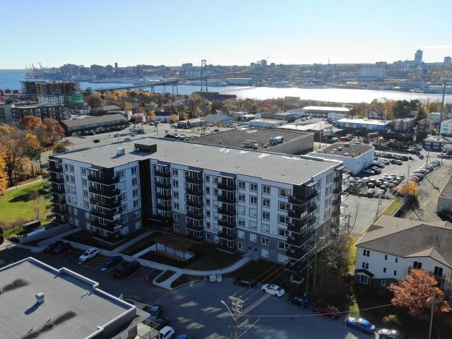 3 Bedroom Apartment for Rent at 118 Richmond St, Halifax, NS B3A 0H3 Albro Lake