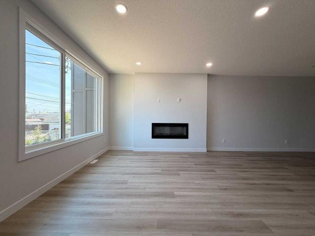 3 Bedroom Apartment for Rent at 13327 119 St Nw, Edmonton, AB T5E 5M6 Kensington