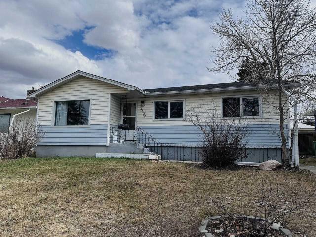 3 Bedroom Apartment for Rent at 2432 Capitol Hill Cres Nw, Calgary, AB T2M 4C2 Banff Trail