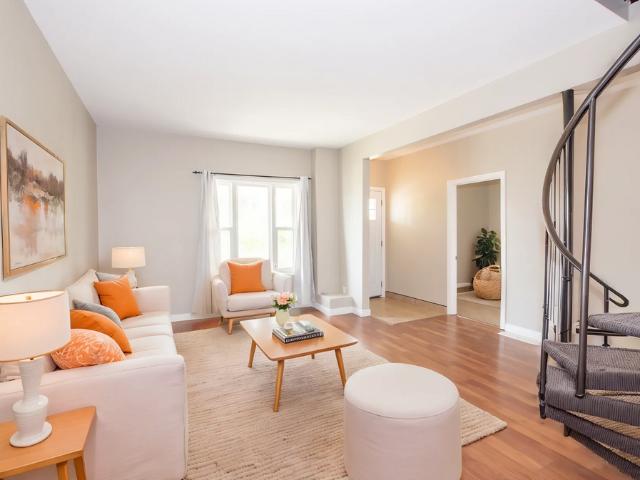 3 Bedroom Apartment for Rent at 203 Niagara St, St. Catharines, ON L2M 4V3 Fairview Facer