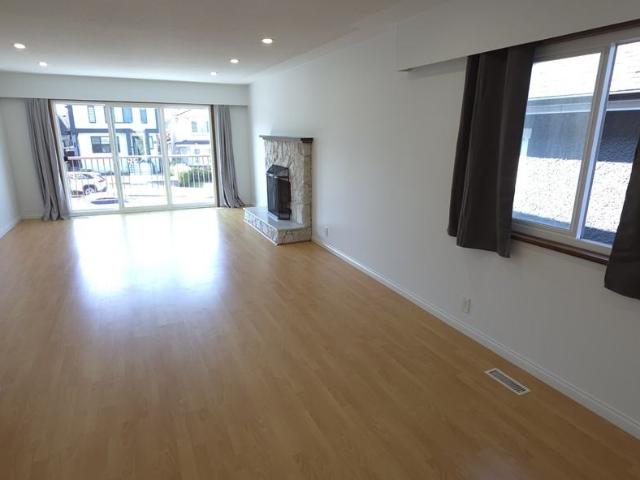 3 Bedroom Apartment for Rent at 3551 Oxford St, Vancouver, BC V5K 1P2 Hastings Sunrise