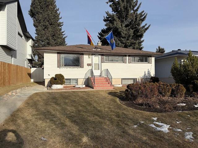 3 Bedroom Apartment for Rent at 4220 7 Ave Sw, Calgary, AB T3C 0E4 Rosscarrock