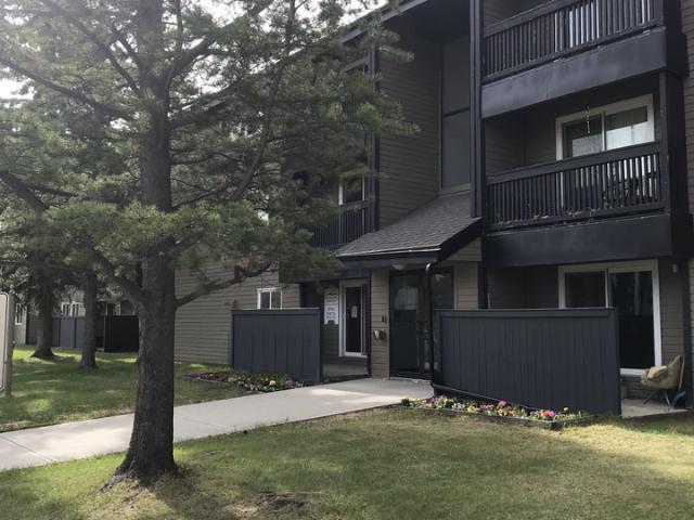3 Bedroom Apartment for Rent at 5611 9 Ave, Edson, AB T7E 1R5