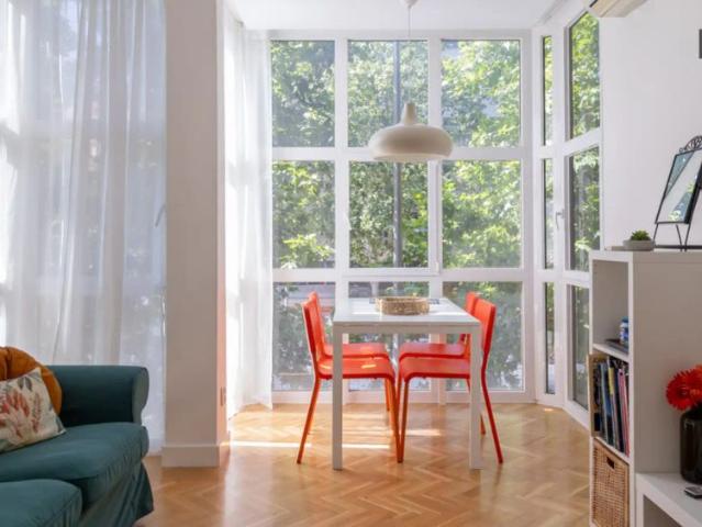 3 bedroom apartment for rent in Niño Jesús, some bills included