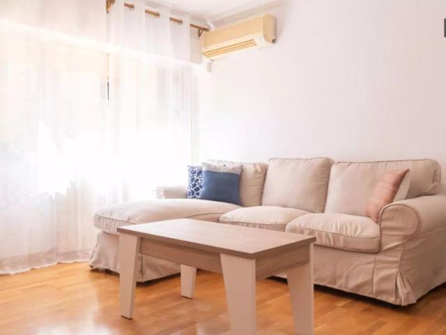 3 bedroom apartment for rent in Opañel