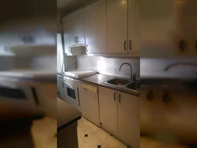 3 bedroom apartment for rent in Aluche, non smoking, no pets