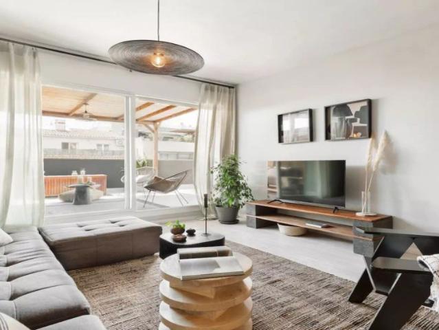 3 bedroom apartment for rent in Barcelona