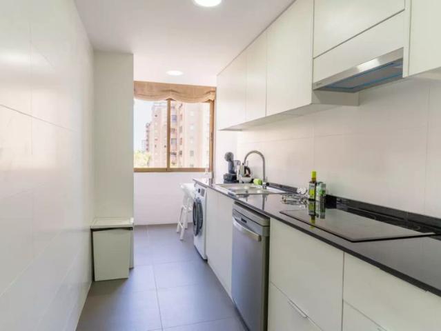 3 bedroom apartment for rent in Benimaclet