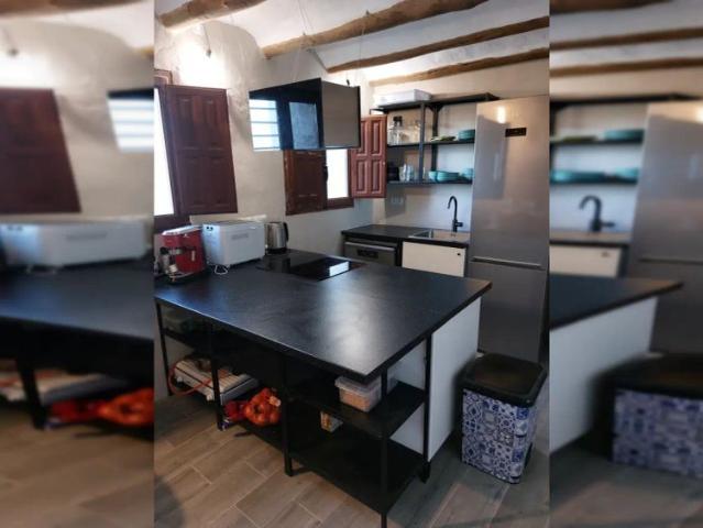 3 bedroom apartment for rent in Caniles, bills included