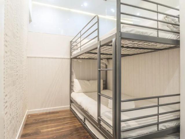 3 bedroom apartment for rent in Cortes, bills included