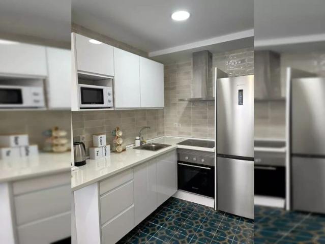 3 bedroom apartment for rent in El Cerezo, professionals only