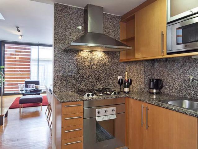 3 bedroom apartment for rent in El Putget i Farró, smoking and pets allowed