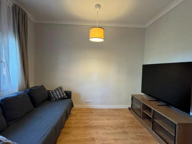 3 bedroom apartment for rent in El Poblenou, bills included