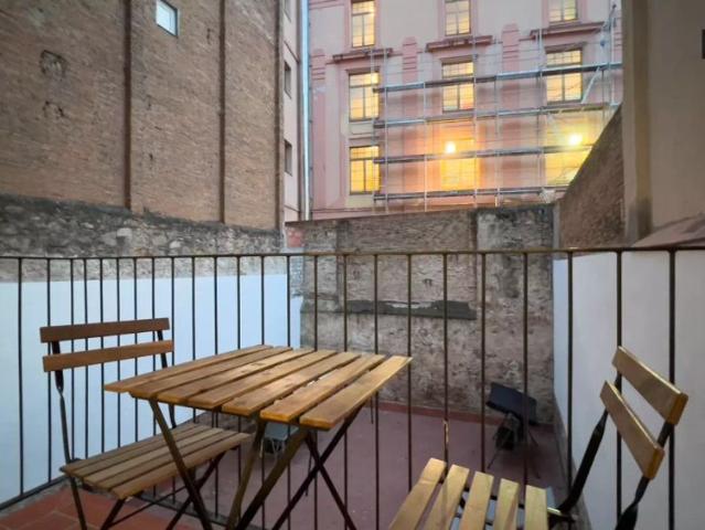 3 bedroom apartment for rent in El Raval