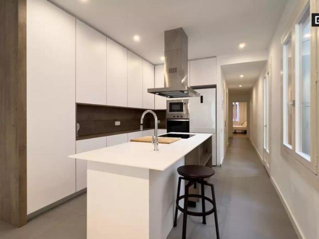 3 bedroom apartment for rent in El Raval