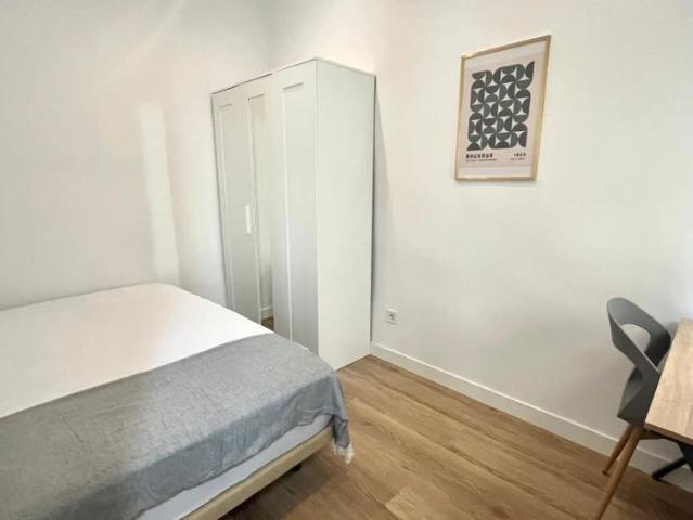 3 bedroom apartment for rent in Embajadores