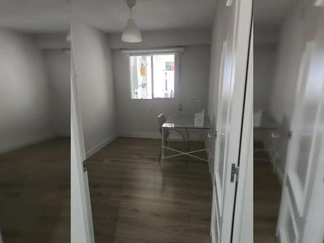 3 bedroom apartment for rent in Godella, perfect for professionals