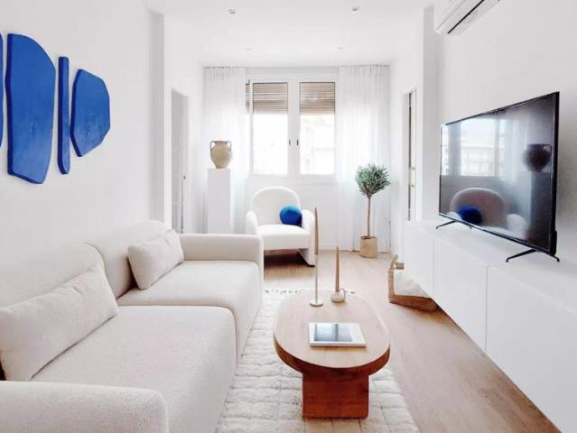 3 bedroom apartment for rent in La Dreta de l'Eixample, pets allowed