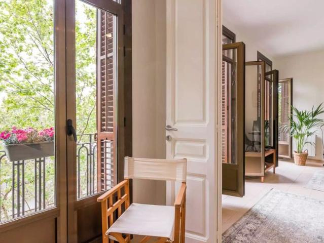 3 bedroom apartment for rent in La Sagrada Familia