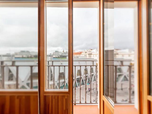 3 bedroom apartment for rent in Palacio, Madrid