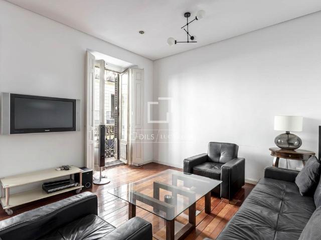 3 Bedroom apartment for rent in Palacio, Madrid