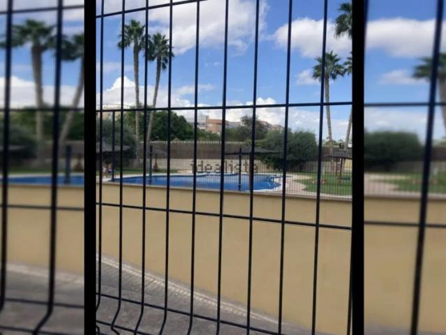 3 bedroom apartment for rent in San Vicente del Raspeig, bills included