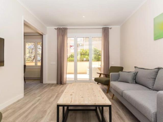 3 bedroom apartment for rent in Sant Gervasi Galvany, perfect for families