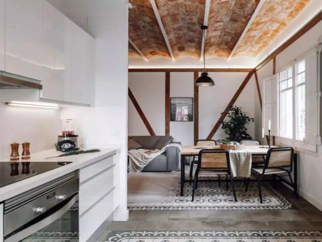 3 bedroom apartment for rent in Sarrià