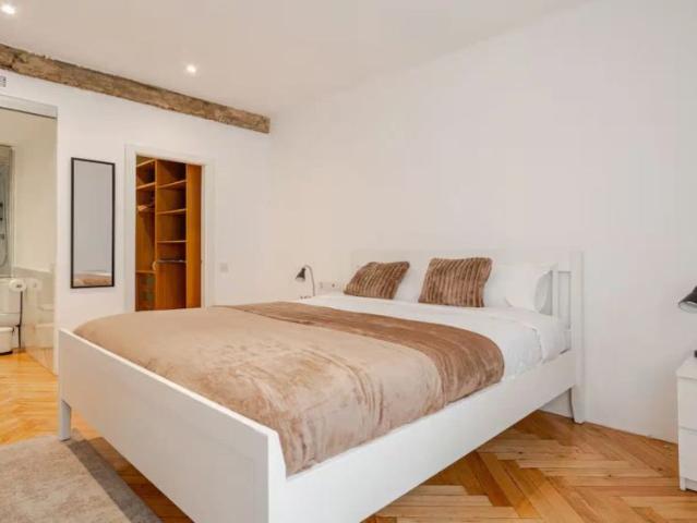 3 bedroom apartment for rent in Sol, perfect for pets