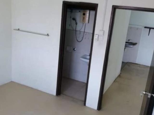 3 Bedroom Apartment for rent in Taman Ehsan Jaya, Johor
