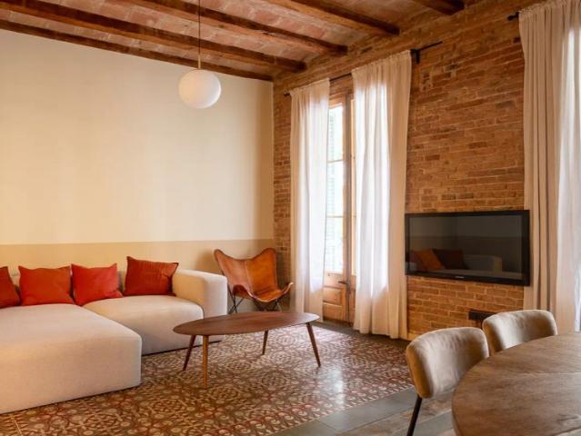3 bedroom apartment for rent in Vila de Gràcia, bills included