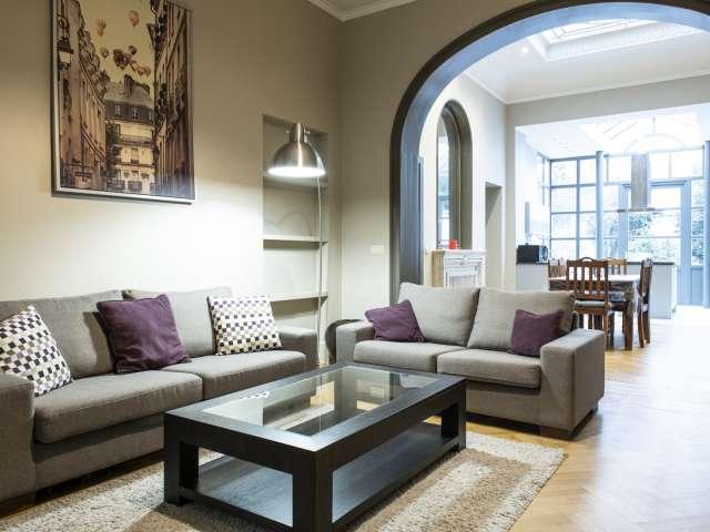 3 bedroom apartment for rent to professionals in Ixelles