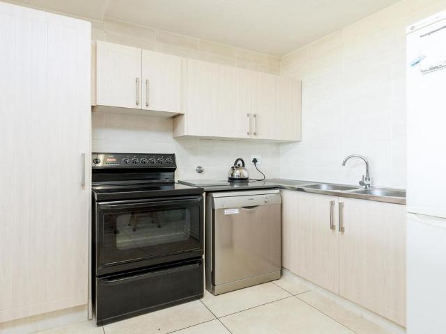 3 Bedroom apartment for sale in Manaba Beach, Margate