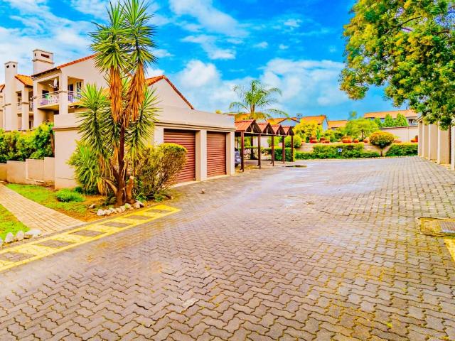 3 Bedroom apartment for sale in Noordhang, Randburg