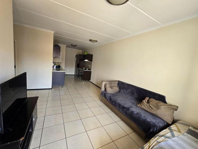 3 Bedroom Apartment For Sale in Noordwyk