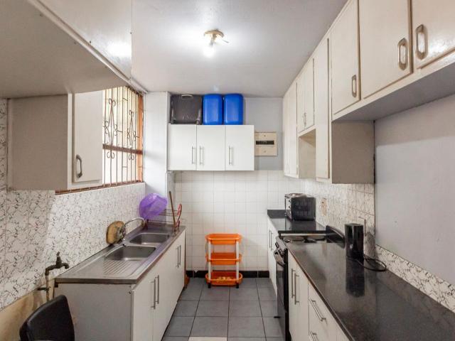 3 Bedroom apartment for sale in Bulwer, Durban