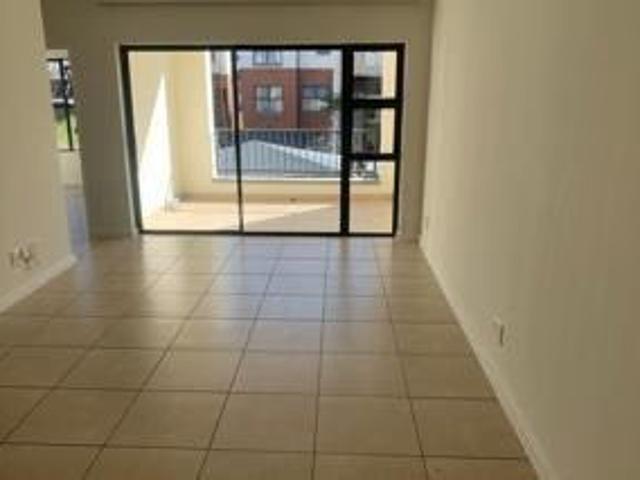 3 Bedroom Apartment For Sale in Greenstone Hill