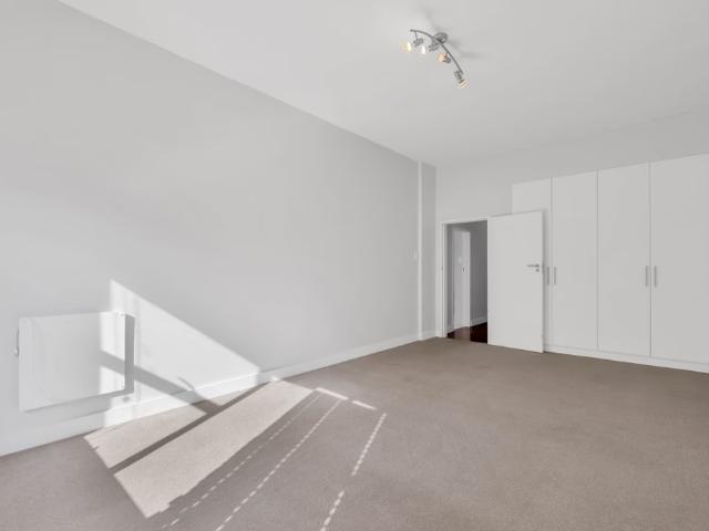 3 Bedroom Apartment For Sale in Illovo