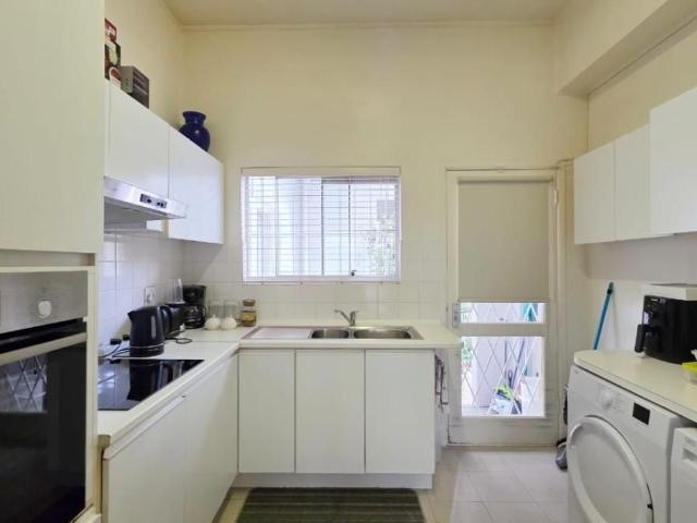 3 Bedroom apartment for sale in Kenilworth Upper, Cape Town