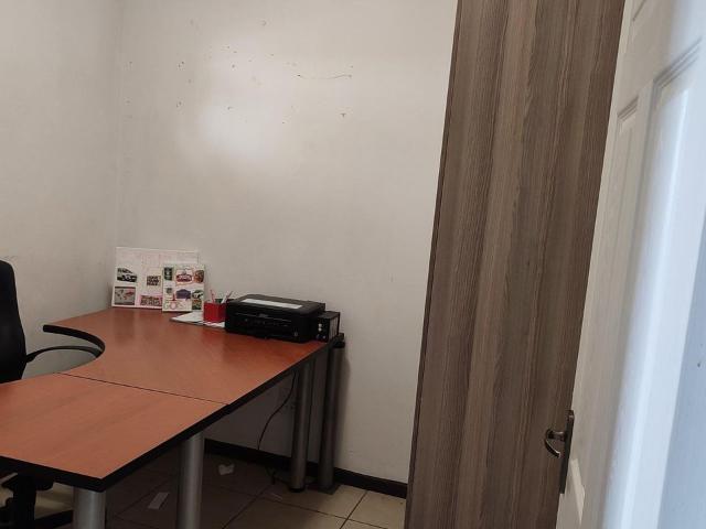 3 Bedroom apartment for sale in Ruimsig, Roodepoort