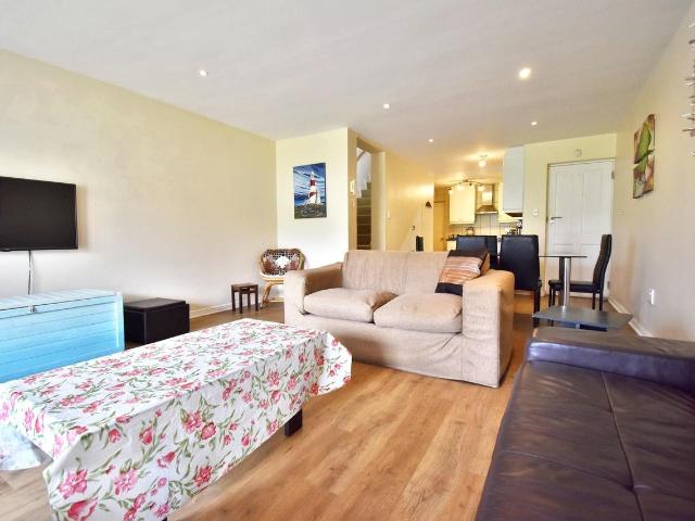 3 Bedroom Apartment For Sale in Struisbaai