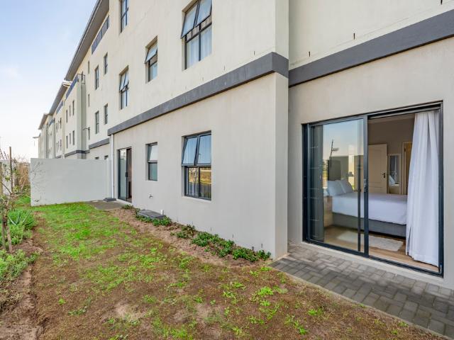 3 Bedroom Apartment For Sale in Sandown
