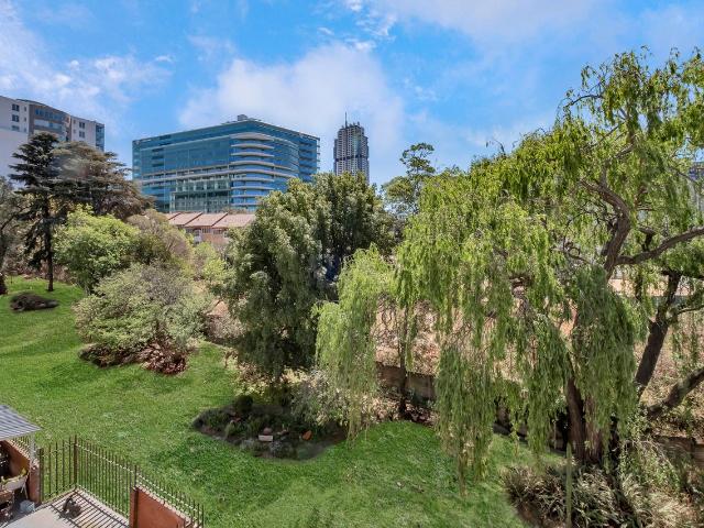 3 Bedroom Apartment For Sale in Sandown