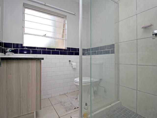 3 Bedroom Apartment For Sale in Sandown
